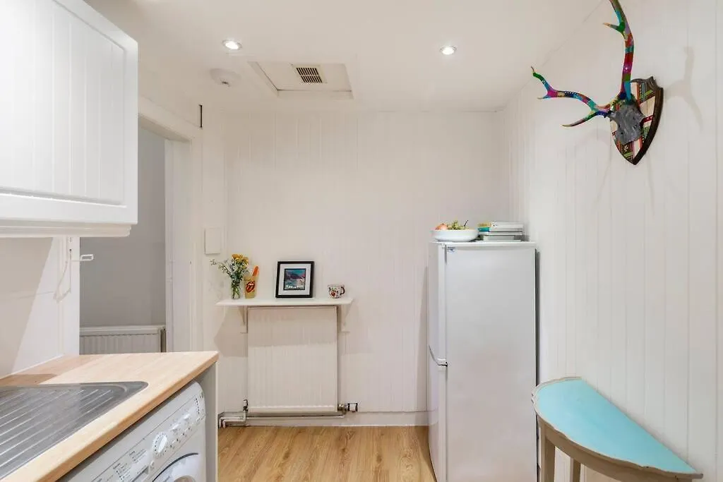 Charming Flat In Quiet Street In Stockbridge Apartment Edinburgh 0*,  United Kingdom