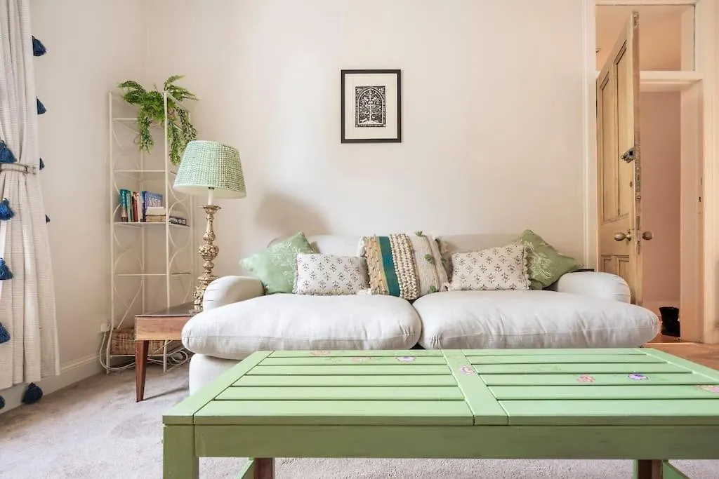 Charming Flat In Quiet Street In Stockbridge Apartment Edinburgh